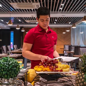 Hotel Coro, Makati City